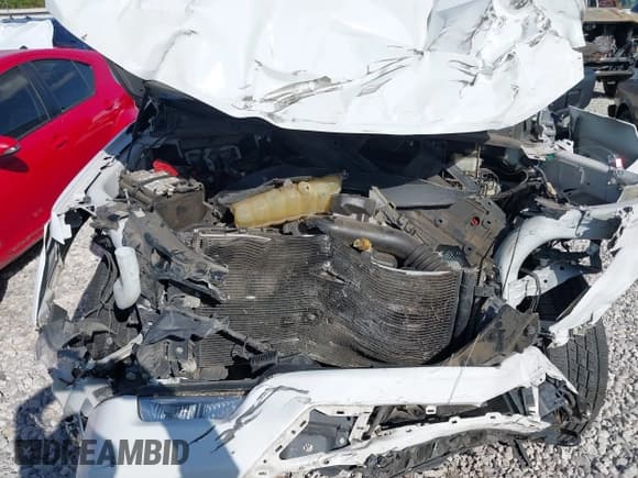 ✅ 2021 Ford F-150 XL • VIN: 1FTFW1E51MFC48036 • Lot: 43261728. Wystawiony na IAAI z przebiegiem 123 134 mil. Bezpłatny archiwum sprzedaży aukcyjnych z USA i szczegółowy raport historii pojazdu na DreamBid. Zdjęcie 10.