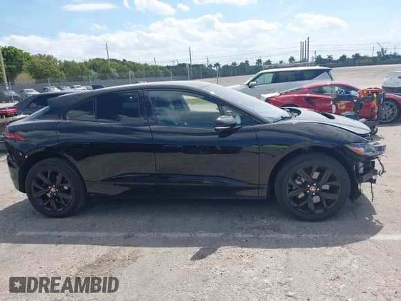 ✅ 2022 Jaguar I-Pace HSE • VIN: SADHD2S18N1618729 • Lot: 41686706. Listed on IAAI with 22,178 mi. Free auction sales archive from the USA and detailed vehicle history report at DreamBid. Image 13.