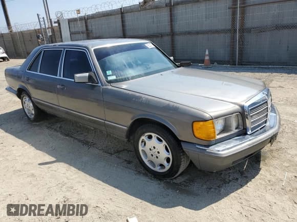 ✅ 1985 Mercedes-Benz 500 SEL • VIN: WDBCA37D2FA192544 • Lot: 65240905. Listed on Copart with 99,232 mi. Free auction sales archive from the USA and detailed vehicle history report at DreamBid. Image 4.