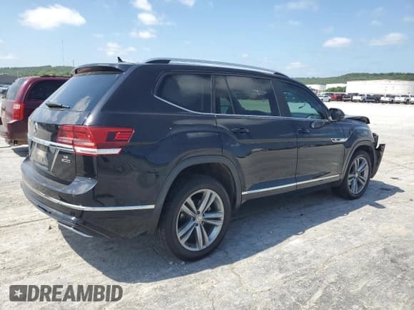 ✅ 2018 Volkswagen Atlas SE • VIN: 1V2PR2CA7JC519727 • Lot: 65758455. Wystawiony na Copart z przebiegiem 201 393 mil. Bezpłatny archiwum sprzedaży aukcyjnych z USA i szczegółowy raport historii pojazdu na DreamBid. Zdjęcie 3.
