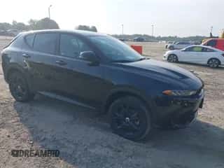 2024 Dodge Hornet GT z VIN ZACNDFAN9R3A34878, wystawiony jako IAAI lot #42591046 z przebiegiem 969 mil mil oraz . Historia ofert i sprzedaży dostępna na DreamBid. Obrazek 1.