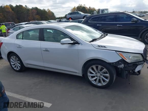 ✅ 2015 Buick LaCrosse Leather • VIN: 1G4GB5G37FF218590 • Lot: 43620439. Listed on IAAI with 52,690 mi. Free auction sales archive from the USA and detailed vehicle history report at DreamBid. Image 13.