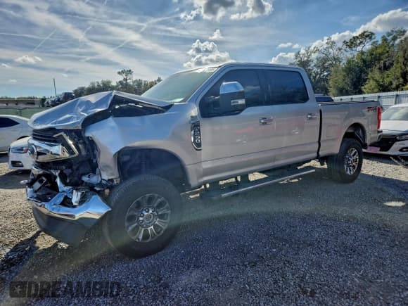 ✅ 2018 Ford F-250 XLT • VIN: 1FT7W2B66JEB94662 • Lot: 94567995. Listed on Copart with 119,645 mi. Free auction sales archive from the USA and detailed vehicle history report at DreamBid. Image 1.
