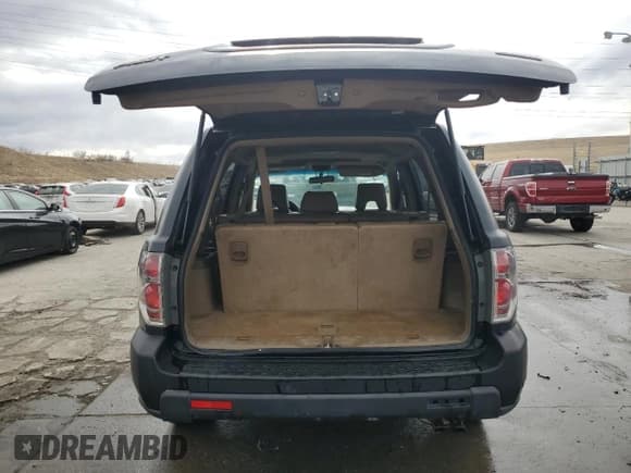 ✅ 2007 Honda Pilot EX-L • VIN: 2HKYF18517H507879 • Lot: 47368405. Listed on Copart with 249,666 mi. Free auction sales archive from the USA and detailed vehicle history report at DreamBid. Image 6.
