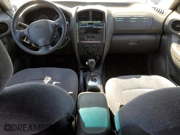 ✅ 2004 Hyundai Santa Fe GLS • VIN: KM8SC73D64U841578 • Lot: 49629885. Listed on Copart with 152,467 mi. Free auction sales archive from the USA and detailed vehicle history report at DreamBid. Image 8.