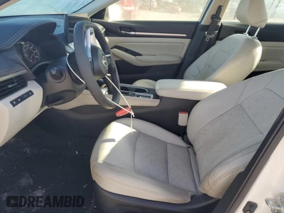 ✅ 2024 Nissan Altima SL • VIN: 1N4BL4EV9RN391456 • Lot: 82616465. Wystawiony na Copart z przebiegiem 98 488 mil. Bezpłatny archiwum sprzedaży aukcyjnych z USA i szczegółowy raport historii pojazdu na DreamBid. Zdjęcie 7.