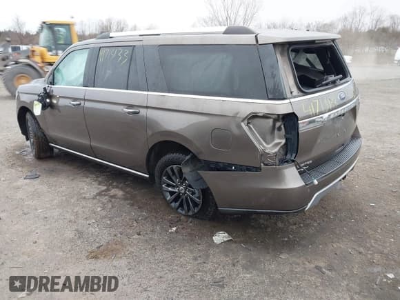 ✅ 2019 Ford Expedition Max Limited • VIN: 1FMJK2AT4KEA46550 • Lot: 41715133. Wystawiony na IAAI z przebiegiem 113 130 mil. Bezpłatny archiwum sprzedaży aukcyjnych z USA i szczegółowy raport historii pojazdu na DreamBid. Zdjęcie 3.