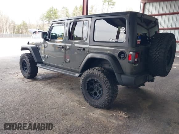 ✅ 2021 Jeep Wrangler Unlimited Sport S • VIN: 1C4HJXDG2MW542087 • Лот: 41893734. Опубликован ранее на IAAI с пробегом 57 000 миль. Бесплатный доступ к архиву аукционных продаж из США и подробный отчёт об истории автомобиля на DreamBid. Изображение 3.