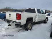 ✅ 2015 Chevrolet Silverado 2500HD LT • VIN: 1GC1KVE84FF566307 • Lot: 45923095. Wystawiony na Copart z przebiegiem 308 572 mil. Bezpłatny archiwum sprzedaży aukcyjnych z USA i szczegółowy raport historii pojazdu na DreamBid. Zdjęcie 3.