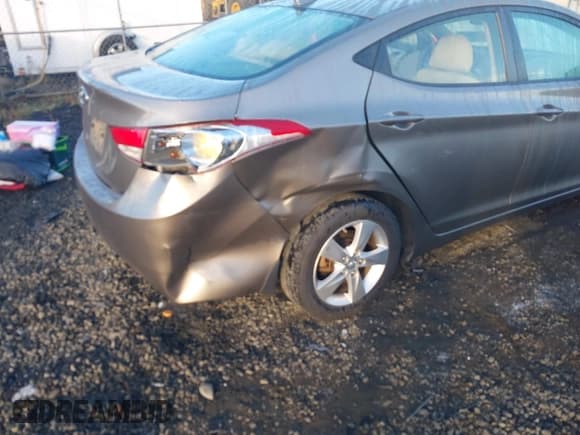 ✅ 2013 Hyundai Elantra Limited • VIN: 5NPDH4AE7DH289365 • Lot: 43324814. Listed on IAAI with 140,118 mi. Free auction sales archive from the USA and detailed vehicle history report at DreamBid. Image 6.