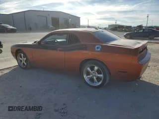 ✅ 2011 Dodge Challenger R/T Classic • VIN: 2B3CJ5DT3BH561448 • Lot: 82239184. Wystawiony na Copart z przebiegiem 186 647 mil. Bezpłatny archiwum sprzedaży aukcyjnych z USA i szczegółowy raport historii pojazdu na DreamBid. Zdjęcie 2.
