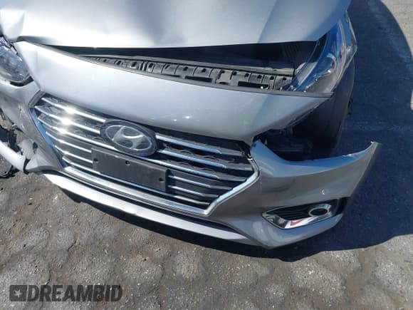 ✅ 2022 Hyundai Accent Limited • VIN: 3KPC34A65NE157519 • Lot: 43359114. Wystawiony na IAAI z przebiegiem 47 046 mil. Bezpłatny archiwum sprzedaży aukcyjnych z USA i szczegółowy raport historii pojazdu na DreamBid. Zdjęcie 11.