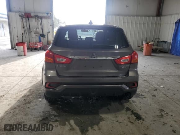 ✅ 2018 Mitsubishi Outlander ES • VIN: JA4AR3AU4JU018762 • Lot: 92601435. Wystawiony na Copart z przebiegiem 86 996 mil. Bezpłatny archiwum sprzedaży aukcyjnych z USA i szczegółowy raport historii pojazdu na DreamBid. Zdjęcie 6.