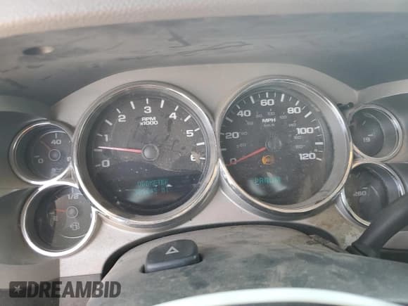 ✅ 2007 Chevrolet Silverado 2500HD Work Truck • VIN: 1GCHC24K87E511647 • Лот: 65199195. Опубликован ранее на Copart с пробегом 389 645 миль. Бесплатный доступ к архиву аукционных продаж из США и подробный отчёт об истории автомобиля на DreamBid. Изображение 9.