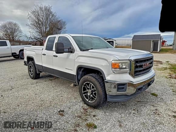 ✅ 2014 GMC Sierra 1500 • VIN: 1GTV2TEC8EZ239321 • Lot: 94547575. Listed on Copart with 164,596 mi. Free auction sales archive from the USA and detailed vehicle history report at DreamBid. Image 1.