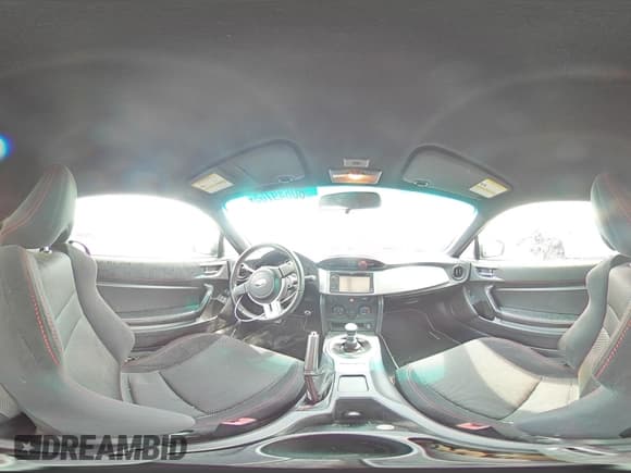 ✅ 2013 Subaru BRZ Premium • VIN: JF1ZCAB16D1603017 • Lot: 63002075. Wystawiony na Copart z przebiegiem 84 909 mil. Bezpłatny archiwum sprzedaży aukcyjnych z USA i szczegółowy raport historii pojazdu na DreamBid. Zdjęcie 14.