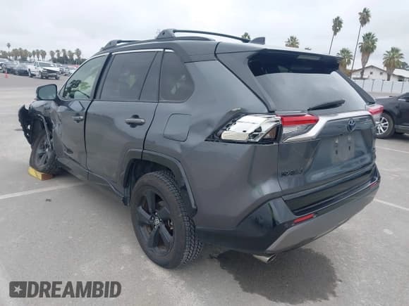 ✅ 2019 Toyota RAV4 Hybrid XSE • VIN: JTMEWRFV1KD524572 • Лот: 43547851. Опубликован ранее на IAAI с пробегом 148 359 миль. Бесплатный доступ к архиву аукционных продаж из США и подробный отчёт об истории автомобиля на DreamBid. Изображение 3.