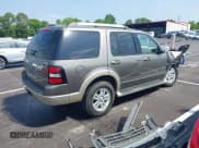 ✅ 2006 Ford Explorer Eddie Bauer • VIN: 1FMEU64E46UA91712 • Lot: 42290089. Wystawiony na IAAI z przebiegiem 184 684 mil. Bezpłatny archiwum sprzedaży aukcyjnych z USA i szczegółowy raport historii pojazdu na DreamBid. Zdjęcie 4.