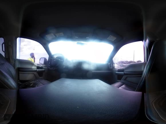 ✅ 2015 Ford F-150 XLT • VIN: 1FTEW1E85FFC40093 • Lot: 41867052. Wystawiony na IAAI z przebiegiem 257 931 mil. Bezpłatny archiwum sprzedaży aukcyjnych z USA i szczegółowy raport historii pojazdu na DreamBid. Zdjęcie 19.