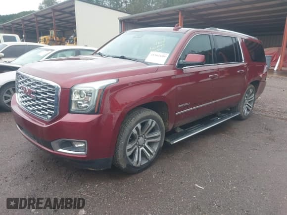 ✅ 2020 GMC Yukon XL Denali • VIN: 1GKS1HKJ7LR170497 • Lot: 41562109. Listed on IAAI with 97,357 mi. Free auction sales archive from the USA and detailed vehicle history report at DreamBid. Image 17.