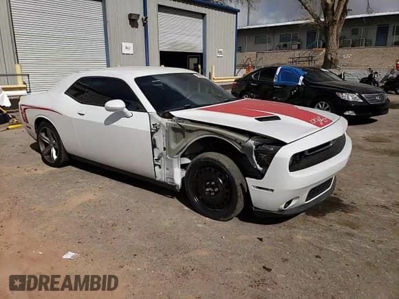✅ 2016 Dodge Challenger R/T • VIN: 2C3CDZBT0GH171581 • Lot: 45945064. Wystawiony na Copart z przebiegiem 74 381 mil. Bezpłatny archiwum sprzedaży aukcyjnych z USA i szczegółowy raport historii pojazdu na DreamBid. Zdjęcie 11.