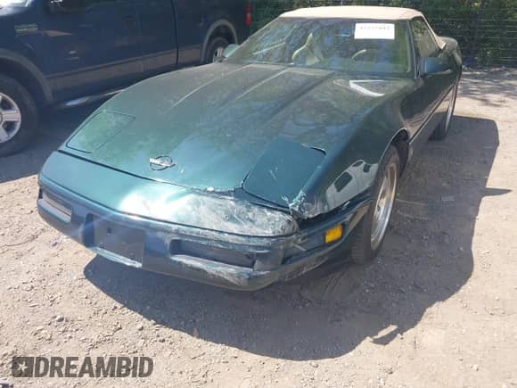 ✅ 1995 Chevrolet Corvette • VIN: 1G1YY32P4S5100608 • Lot: 42227492. Wystawiony na IAAI z przebiegiem 82 111 mil. Bezpłatny archiwum sprzedaży aukcyjnych z USA i szczegółowy raport historii pojazdu na DreamBid. Zdjęcie 6.