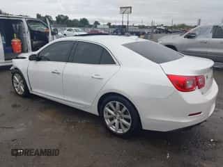 2016 Chevrolet Malibu LTZ z VIN 1G11E5SA7GF158439, wystawiony jako IAAI lot #43298176 z przebiegiem 178 773 mil mil oraz . Historia ofert i sprzedaży dostępna na DreamBid. Obrazek 3.