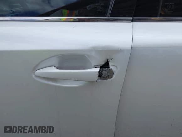 ✅ 2017 Lexus IS 200t • VIN: JTHBA1D24H5050064 • Lot: 43039594. Wystawiony na IAAI z przebiegiem 65 624 mil. Bezpłatny archiwum sprzedaży aukcyjnych z USA i szczegółowy raport historii pojazdu na DreamBid. Zdjęcie 6.