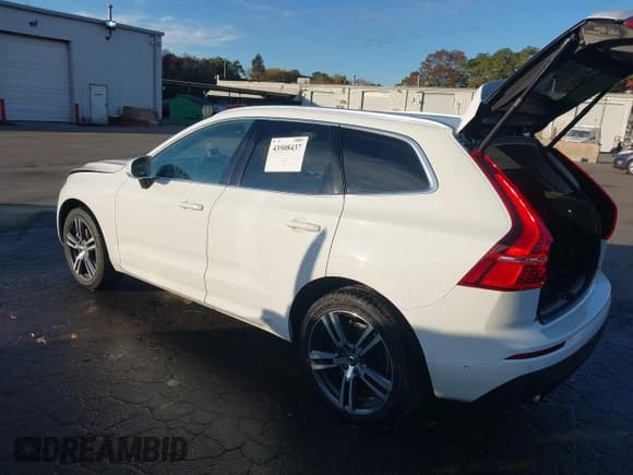 ✅ 2019 Volvo XC60 Momentum • VIN: LYVA22RK6KB206864 • Lot: 43508437. Wystawiony na IAAI z przebiegiem 63 279 mil. Bezpłatny archiwum sprzedaży aukcyjnych z USA i szczegółowy raport historii pojazdu na DreamBid. Zdjęcie 3.