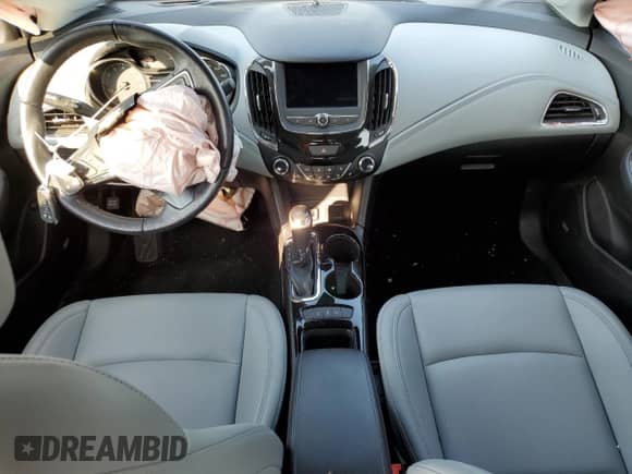 ✅ 2019 Chevrolet Cruze Premier • VIN: 1G1BF5SM5K7122263 • Lot: 68767175. Wystawiony na Copart z przebiegiem 31 342 mil mil. Skorzystaj z bezpłatnego archiwum sprzedaży aukcyjnych z USA i zobacz szczegółowy raport historii pojazdu na DreamBid. Zdjęcie 8.