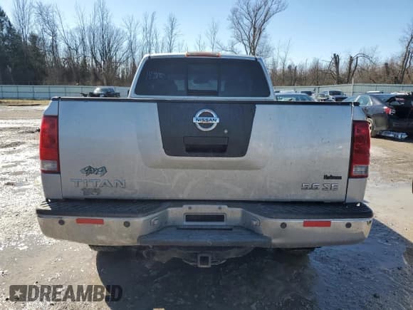 ✅ 2006 Nissan Titan SE • VIN: 1N6AA06B86N510289 • Lot: 48109634. Wystawiony na Copart z przebiegiem 251 394 mil. Bezpłatny archiwum sprzedaży aukcyjnych z USA i szczegółowy raport historii pojazdu na DreamBid. Zdjęcie 6.