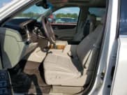 ✅ 2016 GMC Yukon Denali • VIN: 1GKS2CKJ4GR474599 • Lot: 81720845. Wystawiony na Copart z przebiegiem 68 227 mil. Bezpłatny archiwum sprzedaży aukcyjnych z USA i szczegółowy raport historii pojazdu na DreamBid. Zdjęcie 7.