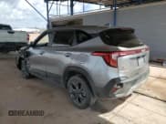 ✅ 2025 Kia Seltos LX • VIN: KNDEPCAA4S7728747 • Лот: 81564535. Опубликован ранее на Copart с пробегом 39 211 миль. Бесплатный доступ к архиву аукционных продаж из США и подробный отчёт об истории автомобиля на DreamBid. Изображение 2.