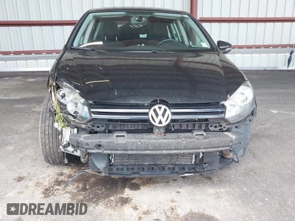 ✅ 2014 Volkswagen Golf • VIN: WVWDB7AJ0EW001777 • Лот: 42798207. Опубликован ранее на IAAI с пробегом 173 351 миль. Бесплатный доступ к архиву аукционных продаж из США и подробный отчёт об истории автомобиля на DreamBid. Изображение 6.