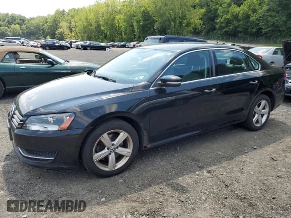 ✅ 2012 Volkswagen Passat SE • VIN: 1VWBP7A34CC107932 • Lot: 66758165. Listed on Copart with 232,718 mi. Free auction sales archive from the USA and detailed vehicle history report at DreamBid. Image 1.