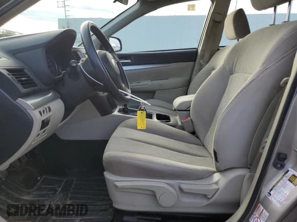 ✅ 2014 Subaru Outback 2.5i • VIN: 4S4BRBAC6E1232201 • Лот: 86384414. Опубликован ранее на Copart с пробегом 226 546 миль. Бесплатный доступ к архиву аукционных продаж из США и подробный отчёт об истории автомобиля на DreamBid. Изображение 7.