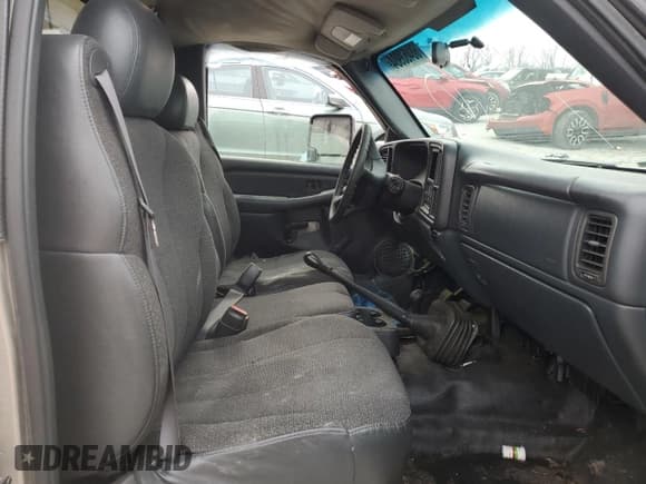 ✅ 2000 Chevrolet Silverado 1500 • VIN: 1GCEK14V6YZ178983 • Lot: 51923965. Listed on Copart with 240,242 mi. Free auction sales archive from the USA and detailed vehicle history report at DreamBid. Image 7.