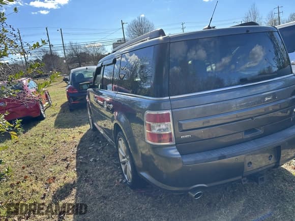 ✅ 2015 Ford Flex SEL • VIN: 2FMGK5C81FBA12023 • Lot: 43926877. Wystawiony na IAAI z przebiegiem 188 917 mil. Bezpłatny archiwum sprzedaży aukcyjnych z USA i szczegółowy raport historii pojazdu na DreamBid. Zdjęcie 3.