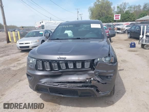 ✅ 2019 Jeep Grand Cherokee Upland • VIN: 1C4RJFAG8KC666043 • Lot: 42144331. Listed on IAAI with 62,937 mi. Free auction sales archive from the USA and detailed vehicle history report at DreamBid. Image 12.