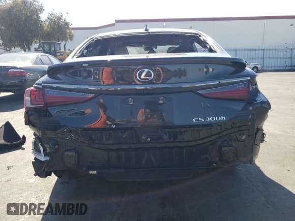 ✅ 2023 Lexus ES 300h F Sport • VIN: 58ABA1C17PU027980 • Lot: 73042684. Wystawiony na Copart z przebiegiem 136 738 mil. Bezpłatny archiwum sprzedaży aukcyjnych z USA i szczegółowy raport historii pojazdu na DreamBid. Zdjęcie 6.