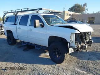 ✅ 2013 Chevrolet Silverado 1500 LTZ • VIN: 3GCPKTE27DG241947 • Lot: 43372479. Wystawiony na IAAI z przebiegiem 95 228 mil. Bezpłatny archiwum sprzedaży aukcyjnych z USA i szczegółowy raport historii pojazdu na DreamBid. Zdjęcie 1.