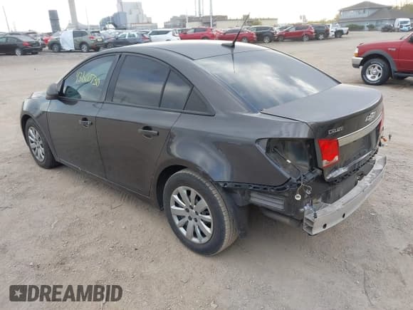 ✅ 2014 Chevrolet Cruze LS • VIN: 1G1PA5SH3E7177225 • Лот: 43600730. Опубликован ранее на IAAI с пробегом 163 064 миль. Бесплатный доступ к архиву аукционных продаж из США и подробный отчёт об истории автомобиля на DreamBid. Изображение 3.