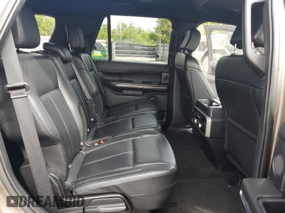 ✅ 2019 Ford Expedition XLT • VIN: 1FMJU1HTXKEA32758 • Лот: 92875855. Опубликован ранее на Copart с пробегом 64 241 миль. Бесплатный доступ к архиву аукционных продаж из США и подробный отчёт об истории автомобиля на DreamBid. Изображение 11.