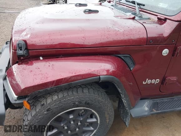 ✅ 2021 Jeep Gladiator Overland • VIN: 1C6HJTFGXML555622 • Lot: 42237686. Wystawiony na IAAI z przebiegiem 62 358 mil. Bezpłatny archiwum sprzedaży aukcyjnych z USA i szczegółowy raport historii pojazdu na DreamBid. Zdjęcie 19.