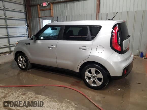 ✅ 2017 Kia Soul • VIN: KNDJN2A28H7431738 • Lot: 91625535. Wystawiony na Copart z przebiegiem 70 783 mil. Bezpłatny archiwum sprzedaży aukcyjnych z USA i szczegółowy raport historii pojazdu na DreamBid. Zdjęcie 2.