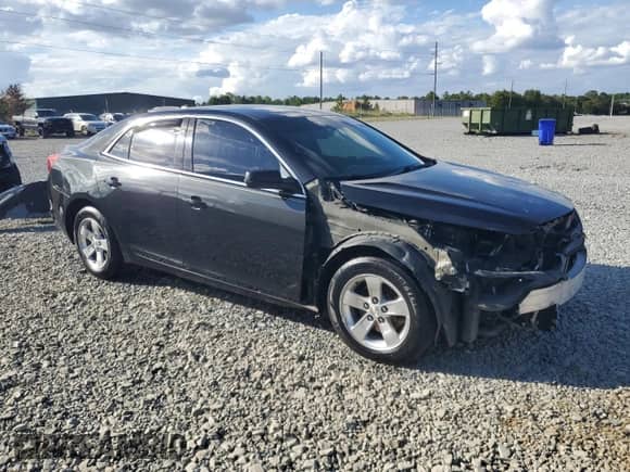 2014 Chevrolet Malibu LS with VIN 1G11B5SL9EF125286, listed as a Copart auction lot 85121845 with 195,390 mi miles and Salvage title. Bid and sale history available at DreamBid. Image 4.