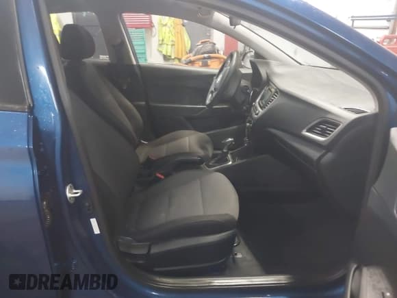 ✅ 2019 Hyundai Accent SE • VIN: 3KPC24A38KE053143 • Лот: 41602214. Опубликован ранее на IAAI с пробегом 85 979 миль. Бесплатный доступ к архиву аукционных продаж из США и подробный отчёт об истории автомобиля на DreamBid. Изображение 5.