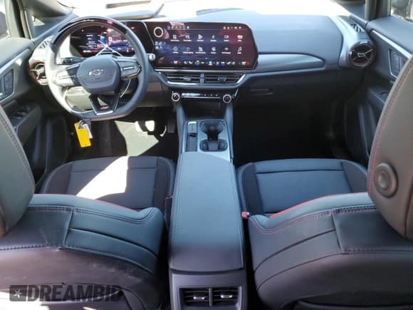 ✅ 2025 Chevrolet Equinox EV RS • VIN: 3GN7DSRR0SS226297 • Lot: 90078045. Wystawiony na Copart z przebiegiem 1 916 mil. Bezpłatny archiwum sprzedaży aukcyjnych z USA i szczegółowy raport historii pojazdu na DreamBid. Zdjęcie 8.