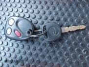 ✅ 2006 Chevrolet Silverado 2500HD LT3 • VIN: 1GCHK23D36F213635 • Lot: 43737426. Wystawiony na IAAI z przebiegiem 302 249 mil. Bezpłatny archiwum sprzedaży aukcyjnych z USA i szczegółowy raport historii pojazdu na DreamBid. Zdjęcie 11.