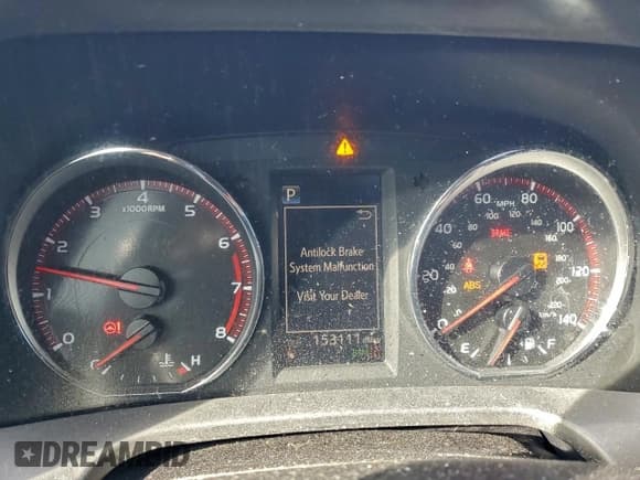 ✅ 2017 Toyota RAV4 SE • VIN: 2T3NFREV6HW396388 • Lot: 94418085. Listed on Copart with 153,111 mi. Free auction sales archive from the USA and detailed vehicle history report at DreamBid. Image 9.